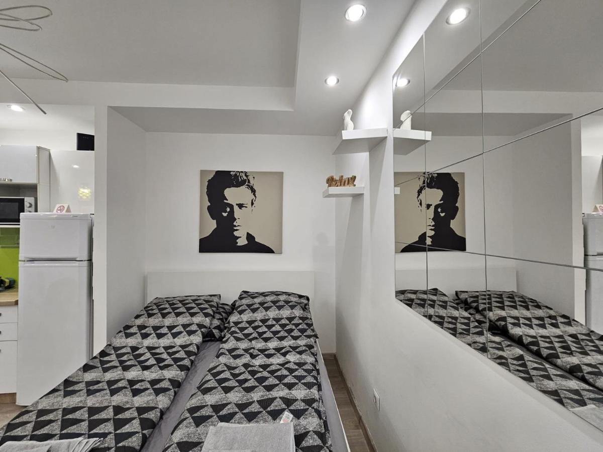 Smart Studio In The Heart Of Budapeste Exterior foto